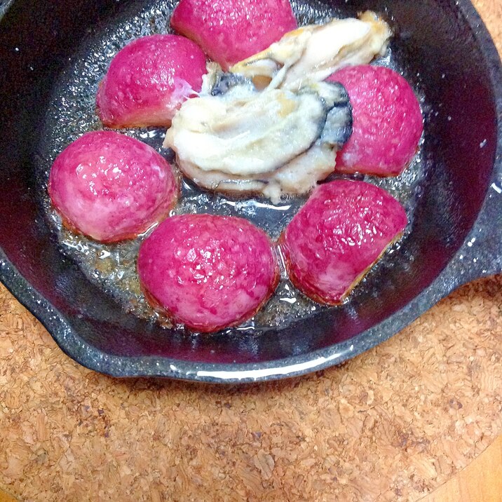 冷凍牡蠣とラディッシュ焼き